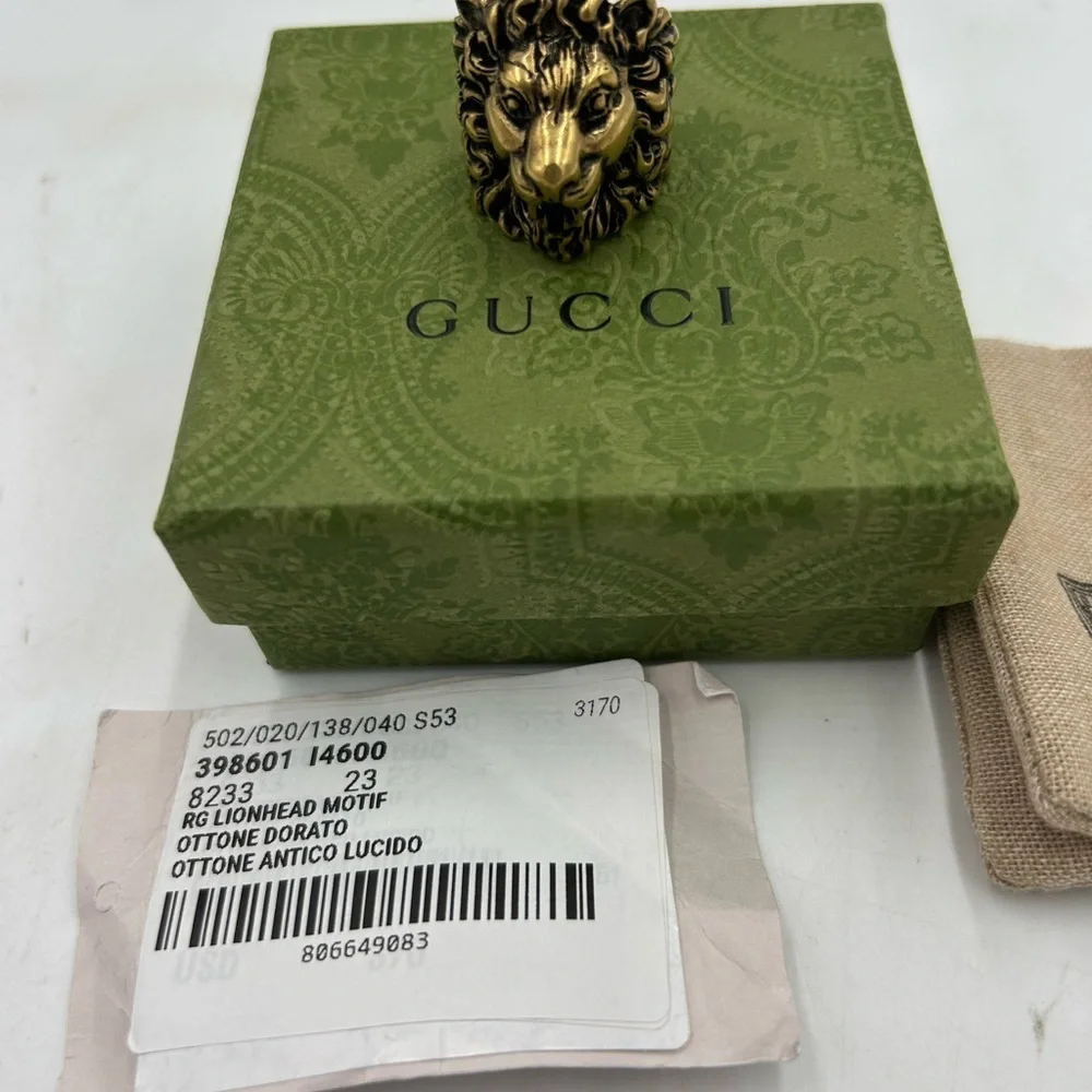 Men's Gucci, iconic lion head ring. Gold tone, brass  size 10 made in Italy